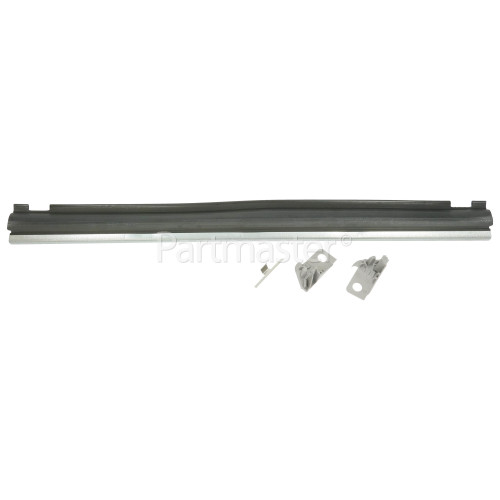 Blaupunkt Lower Door Seal : 565mm Length