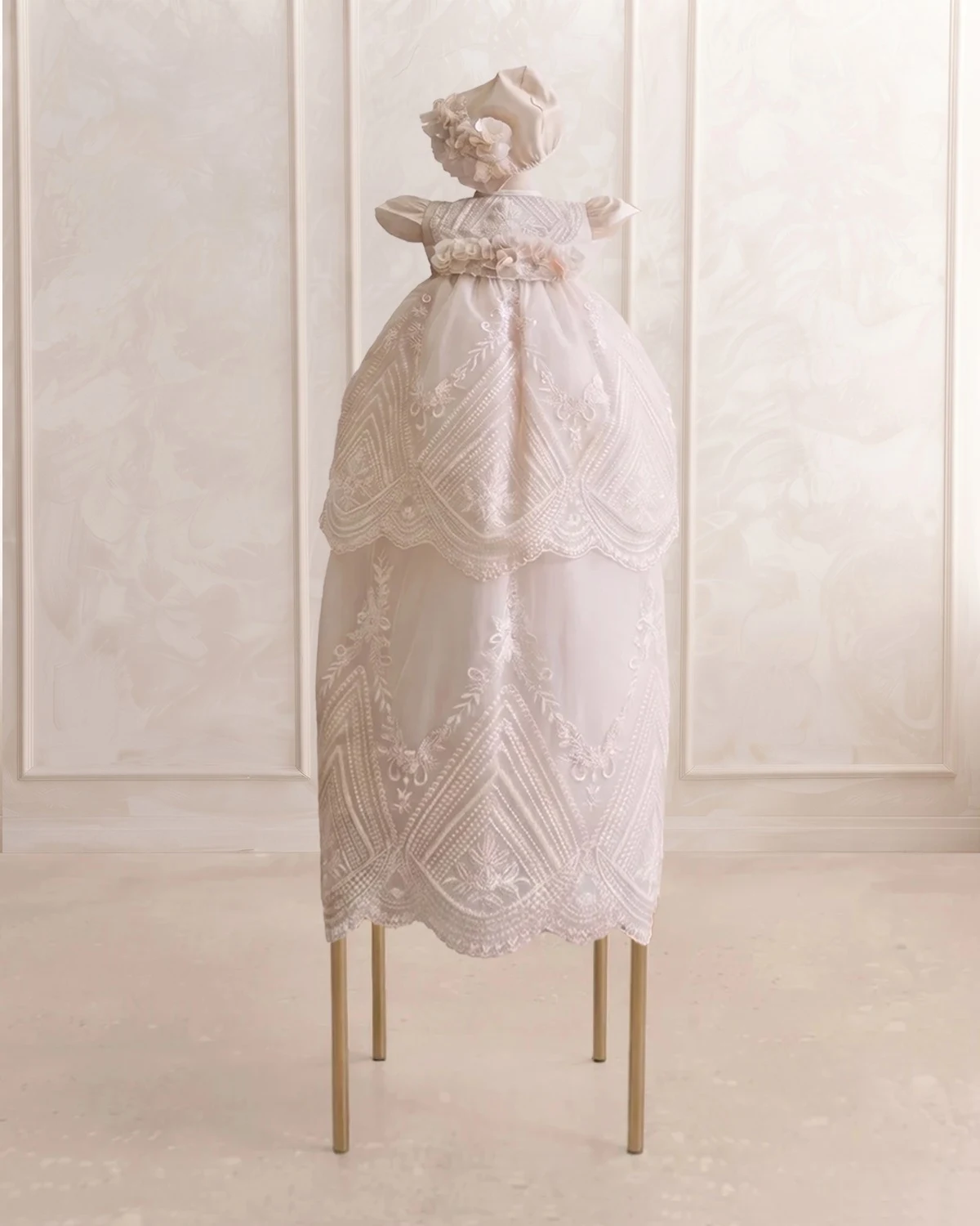 Ropon Gala Nude