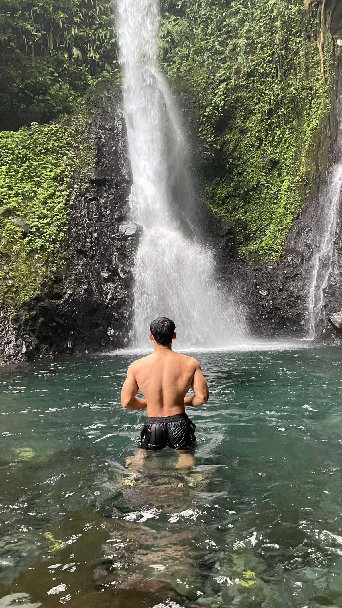 Lifted Spirits: My Gym Crush Story — Gallery image 2