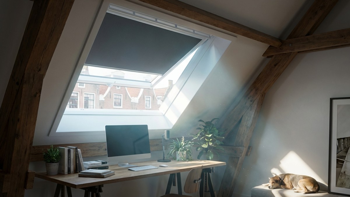 Dakraam met buitenzonwering - warmte weren