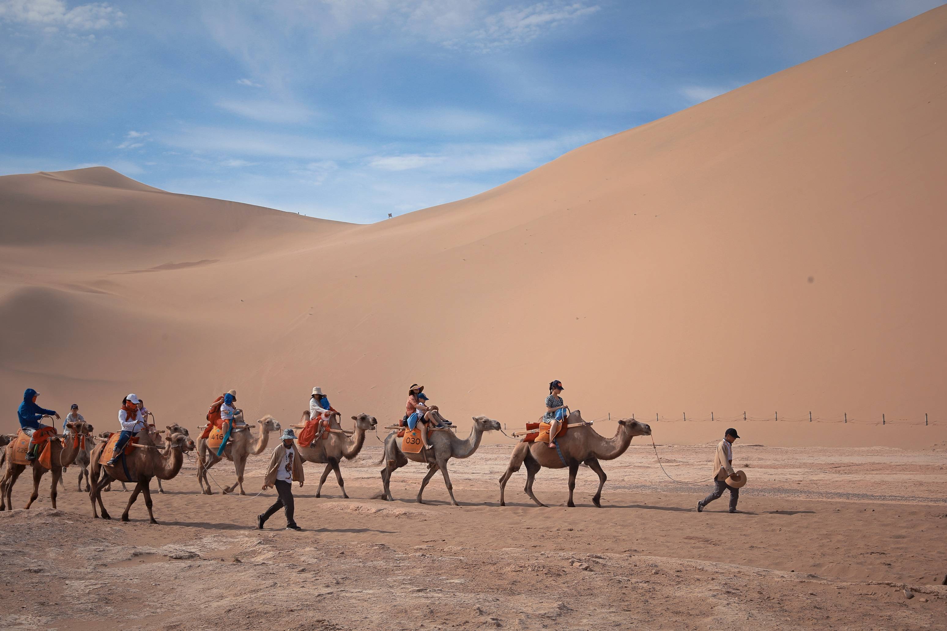 10-Day Best of Silk Road Small Group Tour from Beijing to Kashgar: Xi'an, Dunhuang, Turpan & Urumqi | Crescent Moon Pool & Mogao Grottoes