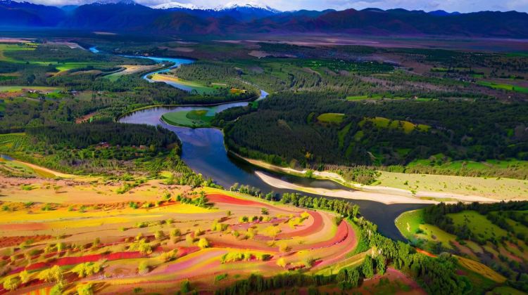 Experience a 5-Day Scenic Inner Mongolia Private Tour from Hailar: Explore Hulun Buir, Erguna, Manzhouli, and the Balhu Mongolian Tribe丨Includes Black Mountain Head Horseback Riding