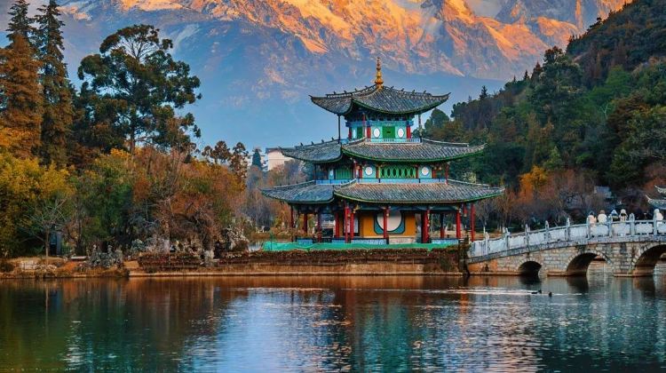 Experience an Unforgettable 6-Day Private Tour of Yunnan, China: Discover Kunming, Dali, and Lijiang – Explore Shuanglang Ancient Town, Dali Ancient City, and Yulong Snow Mountain