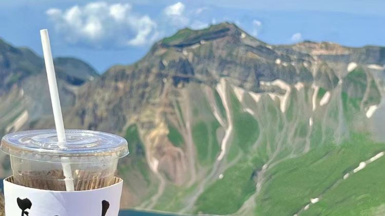 6-Day Private Tour in Northeast China: Discover Changbai Mountain, Heaven Lake, Palace Museum of The Manchurian Regime, and Jianshui River National Wetland Park