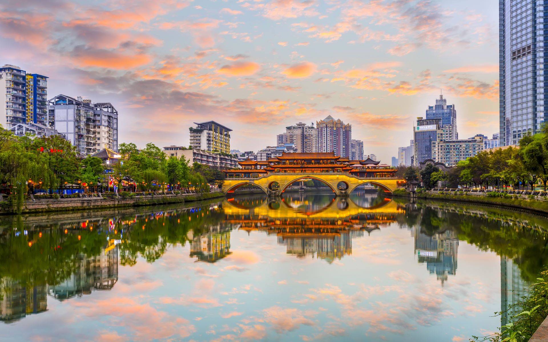8-Day Classical China Tour from Shanghai: Explore Luoyang, White Horse Monastery, Sanmenxia, Xi'an, and Chengdu | Ticket Admission Included | Hotel Breakfast Included |