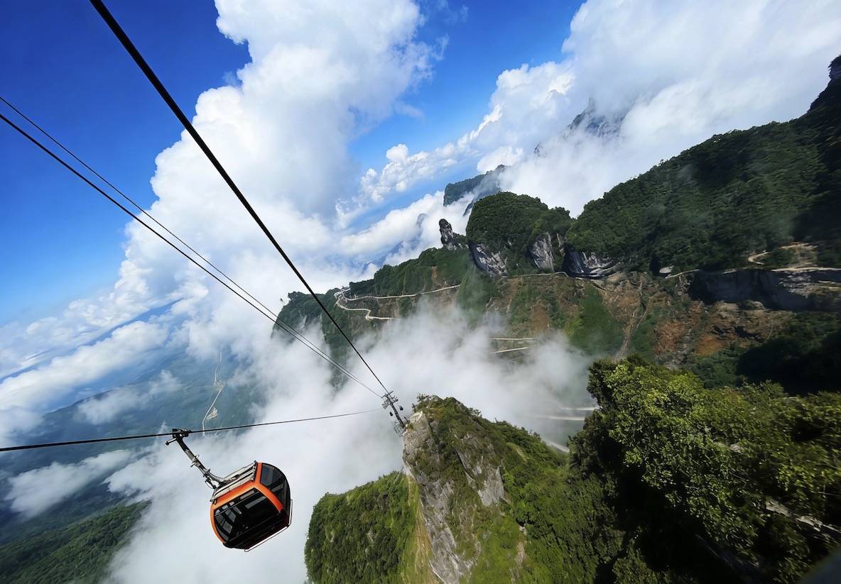 Experience the Best of Zhangjiajie on a 3-Day Exclusive Tour: Baofeng Lake, Tianzi Mountain & Tianmen Mountain | Accommodations Not Included