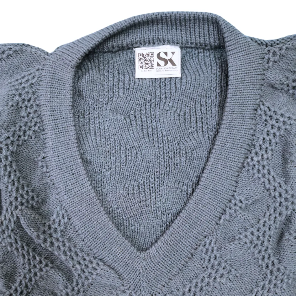 Solid Grey V-Neck Half Sleeve Vertical V Checkered Pattern Cotton Wool Sweater for Men - View 6 of 8 - Premium wool sweater