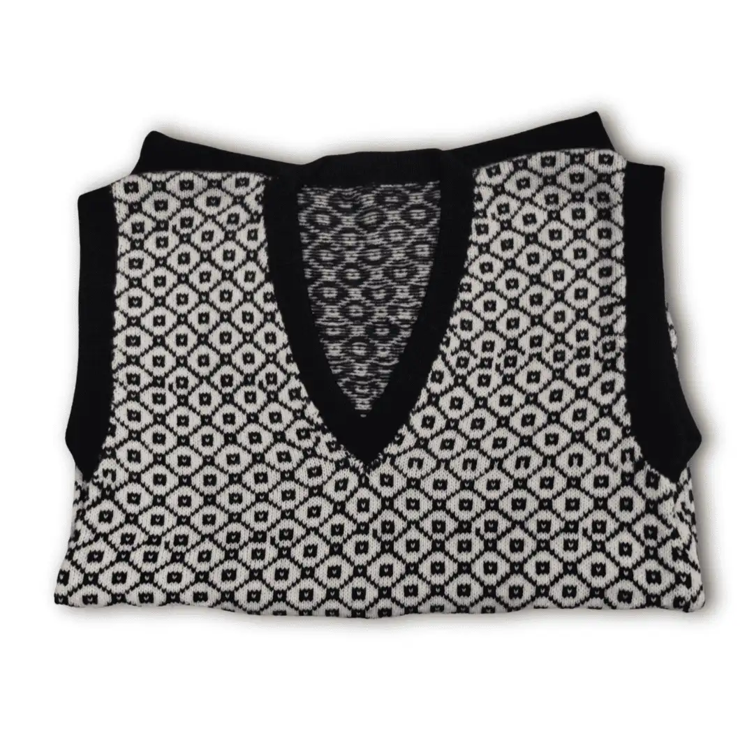 White Black Pattern Pullover V Neck Half Sleeve Cotton Wool Sweater for Men and Boys - View 5 of 5 - Premium wool sweater