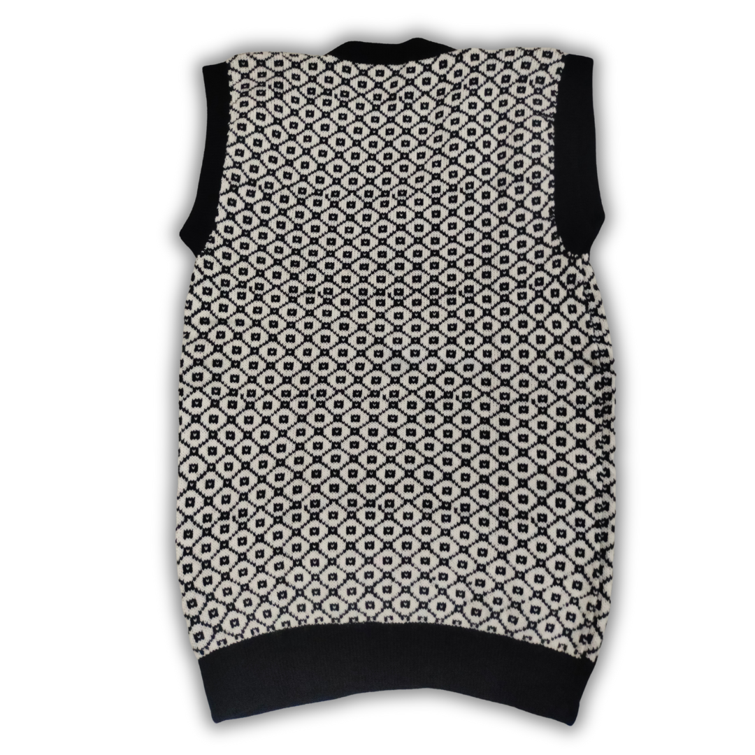 White Black Pattern Pullover V Neck Half Sleeve Cotton Wool Sweater for Men and Boys - View 4 of 5 - Premium wool sweater