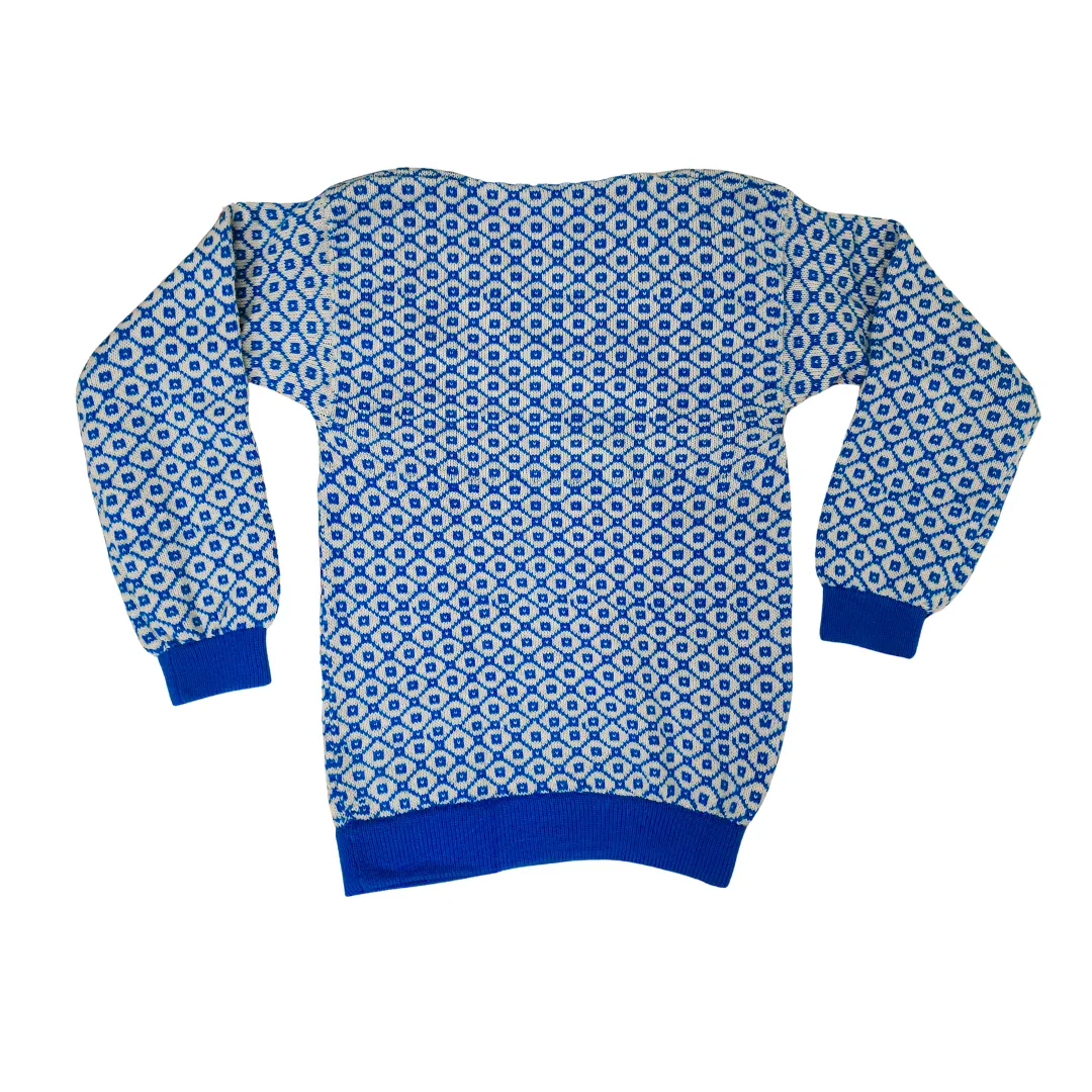 Deep Blue and White Colored Diagonal Square Pattern V Neck Pullover Full Sleeve Wool Sweater for Men - View 6 of 7 - Premium wool sweater