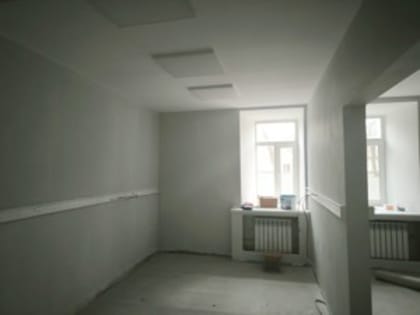 Ремонт в смотровой приемного отделения великолукской больницы вышел на финишный этап