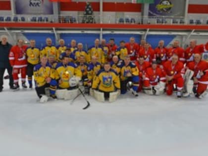 Великолукские хоккеисты обыграли соперников из Пскова