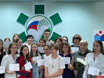 Более 50 великолукских школьников прошли медицинские курсы в колледже