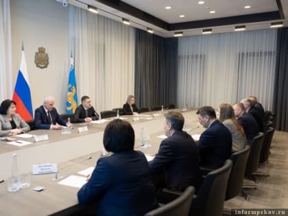 Михаил Ведерников обсудил с главами районов окончание перехода к одноуровневой системе управления