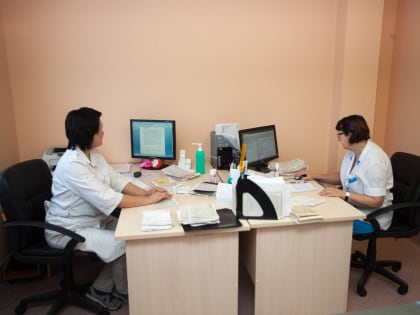 Зимние простуды: жители СЗФО страдают от холода на работе