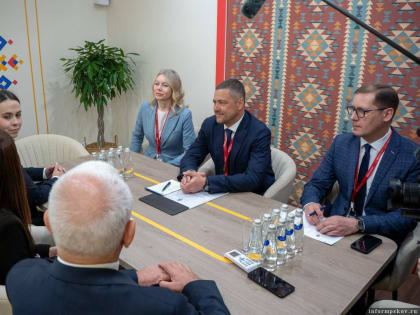 Михаил Ведерников и Евгения Гуцул обсудили сотрудничество в сфере культуры и молодёжной политики