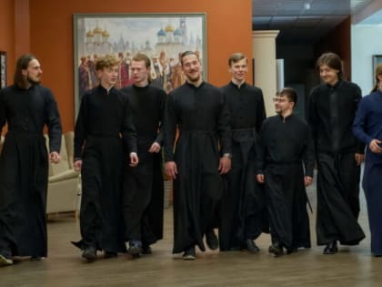 Объявляется набор в Псково-Печерскую духовную семинарию на новый учебный год