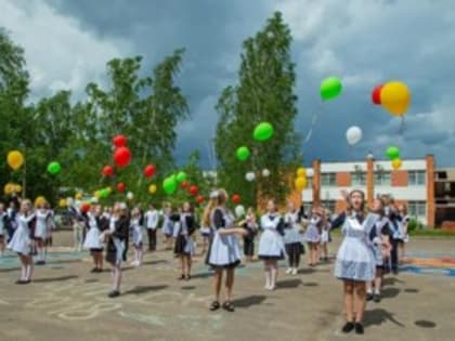 Николай Козловский подвел итоги учебного года в Великих Луках