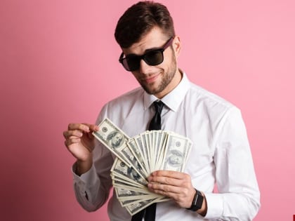 Зарплатные запросы жителей Псковской области растут – аналитики