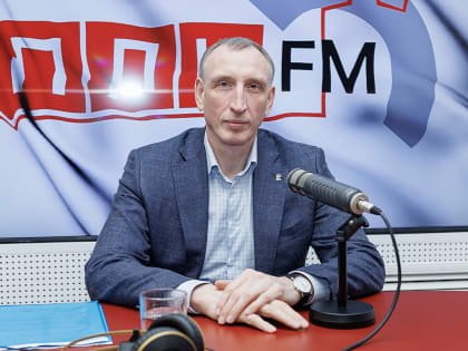 «Гайд-парк»: Александр Козловский о задачах «Единой России», о выборах и муниципальной реформе. ВИДЕО