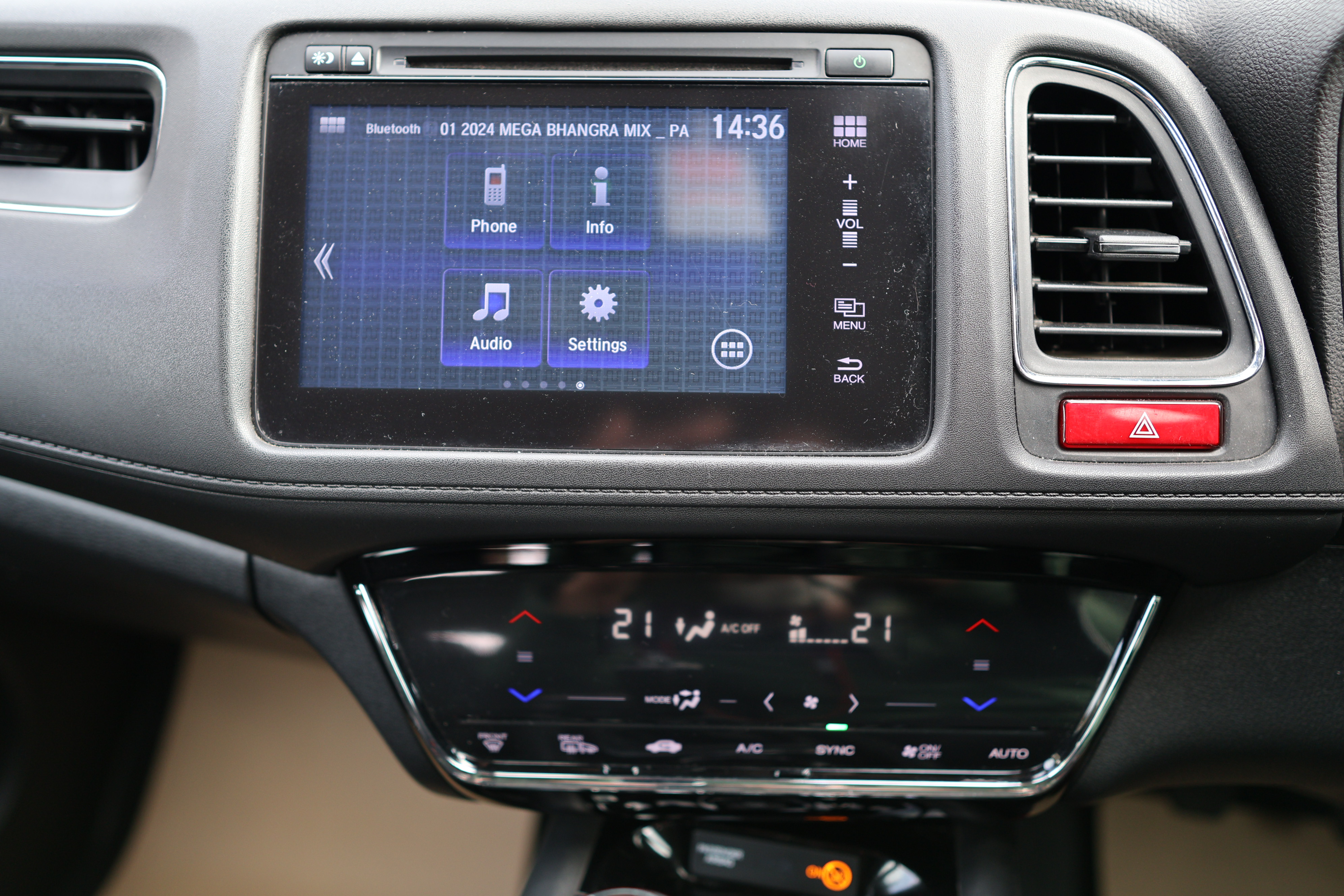 2015 Honda HR-V thumbnail 9