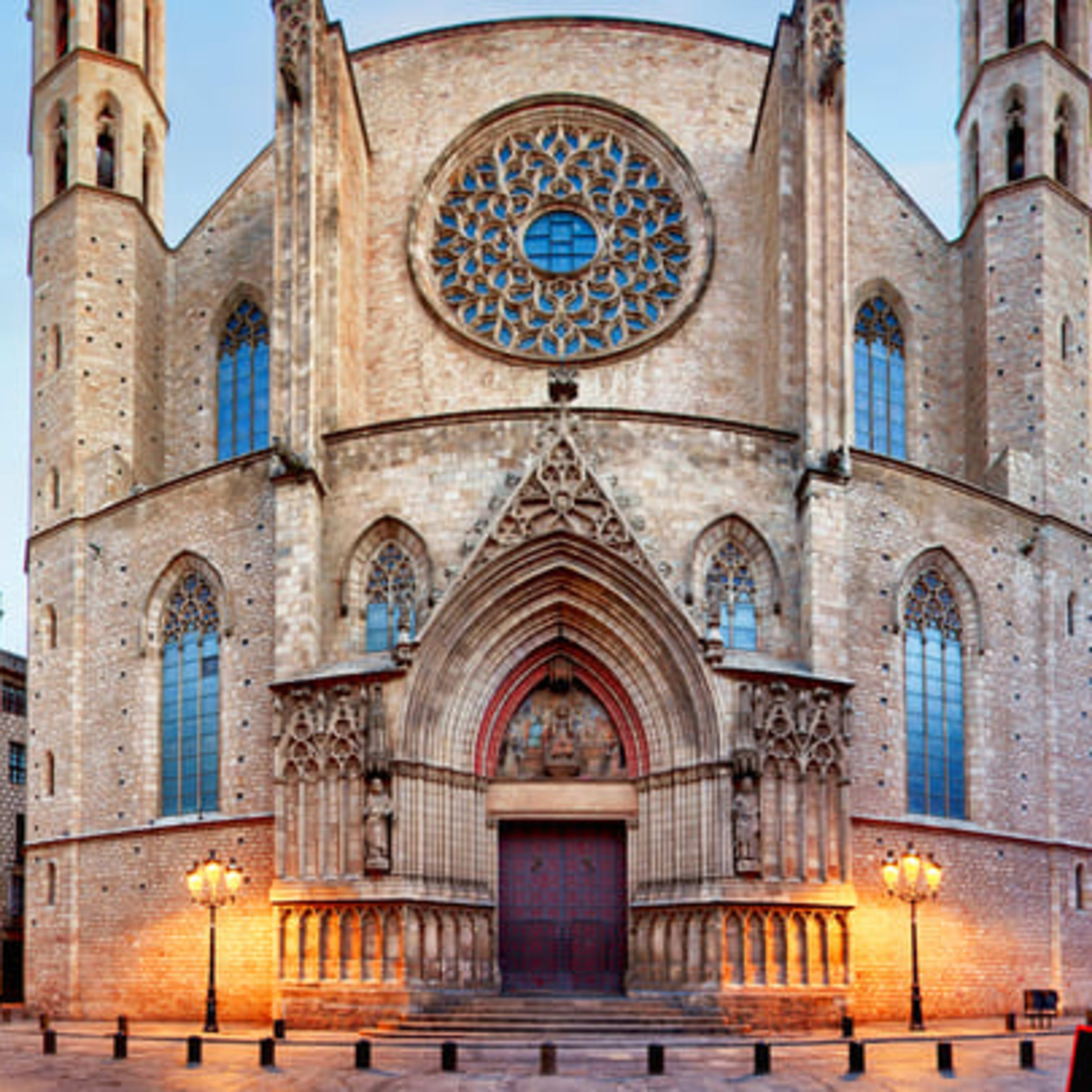 Basilica de Santa Maria Del Mar Tour with Sweet Pastry