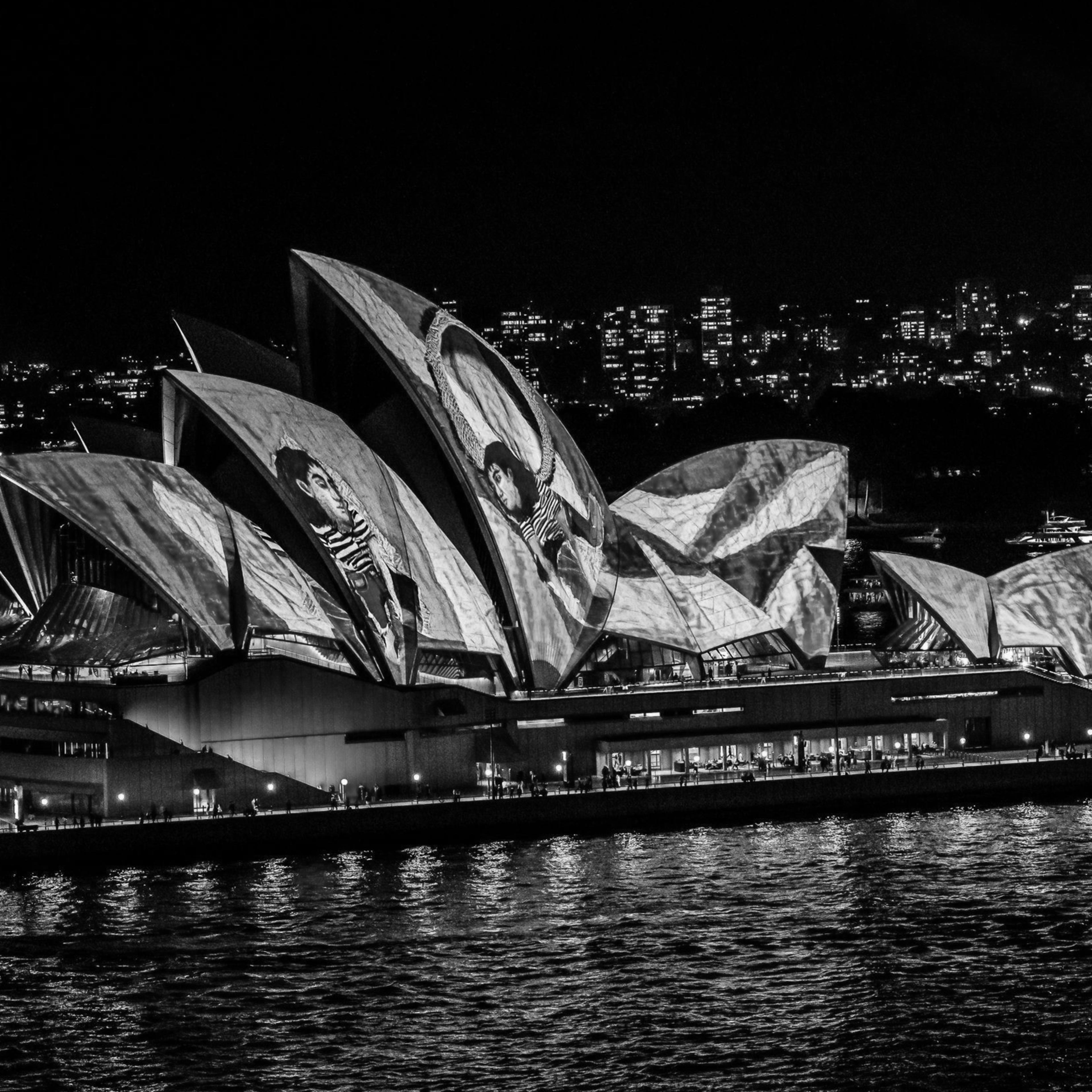1-Hour Vivid Sydney Harbour Cruise