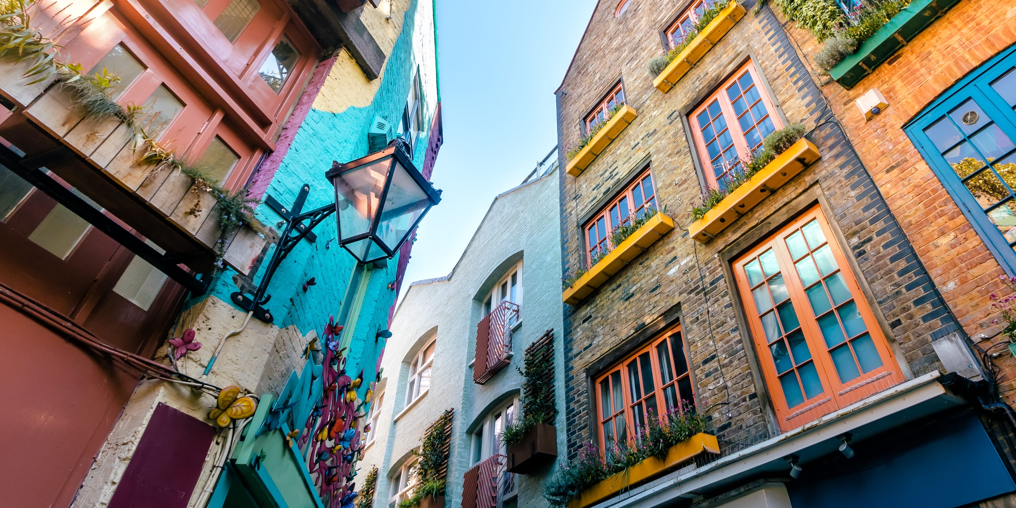 Farbenfrohe Ladenfronten am Neal's Yard in Covent Garden
