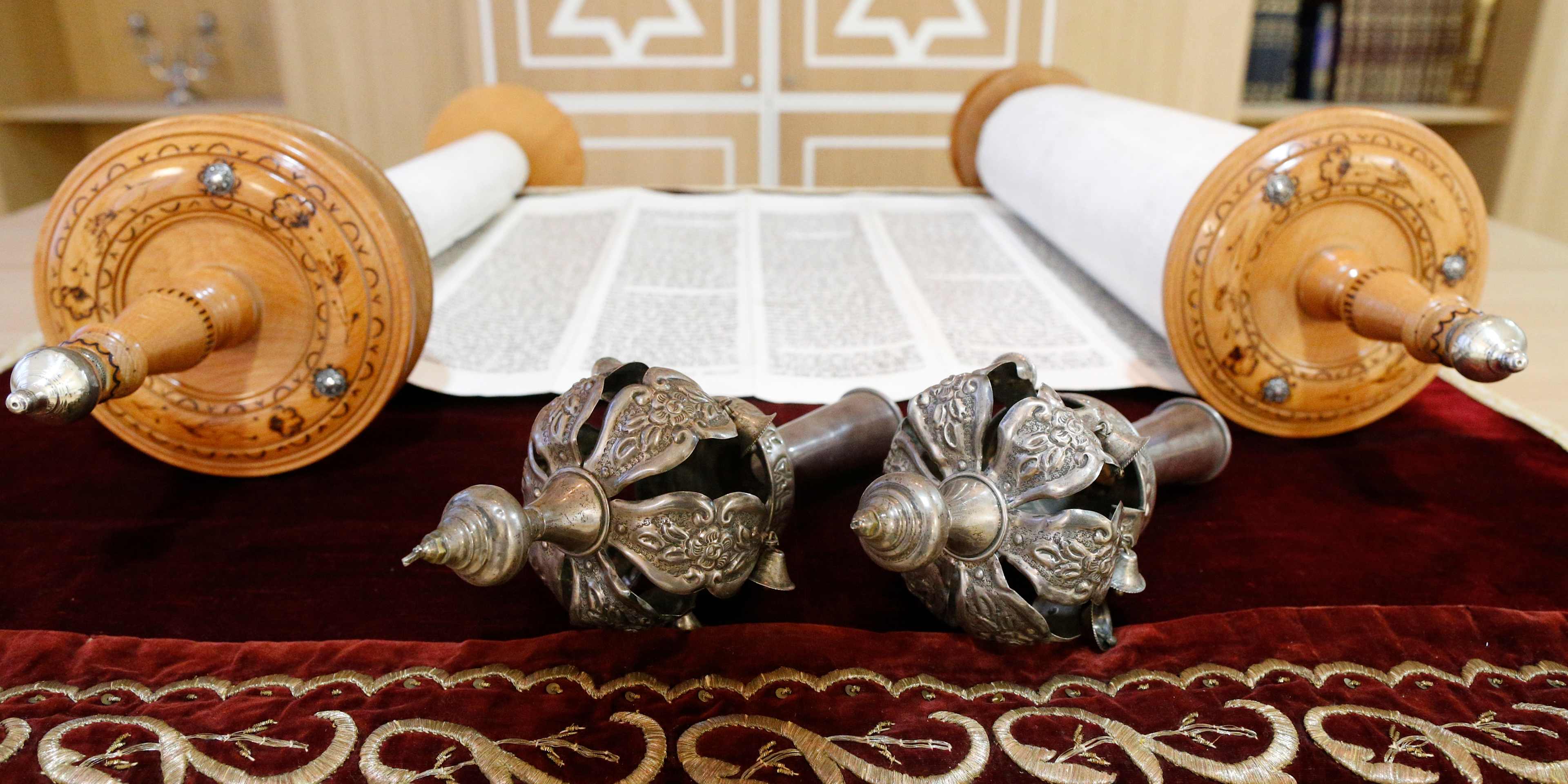 jewish artifacts on display