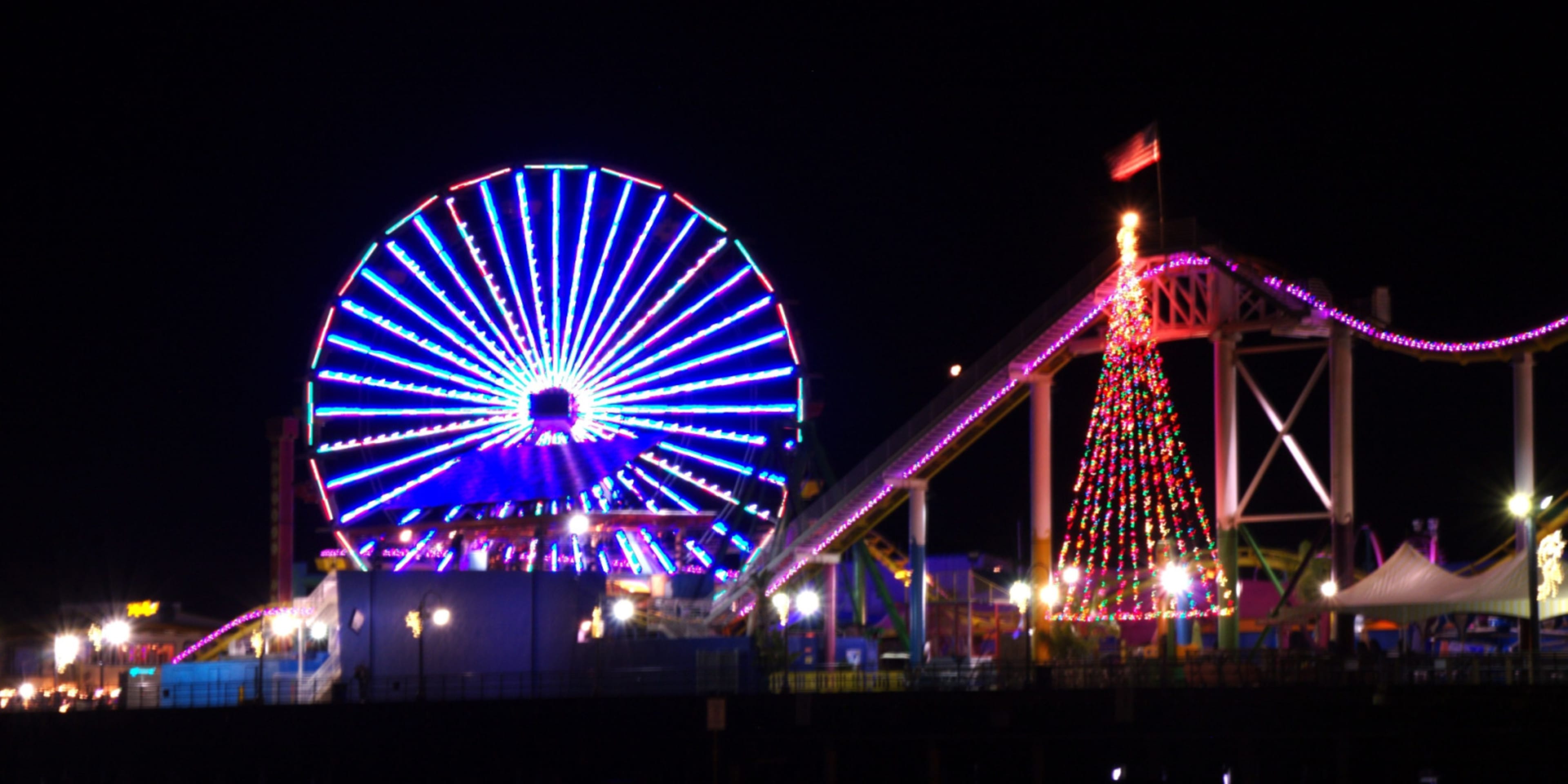 Christmas ferris wheel in Los Angeles