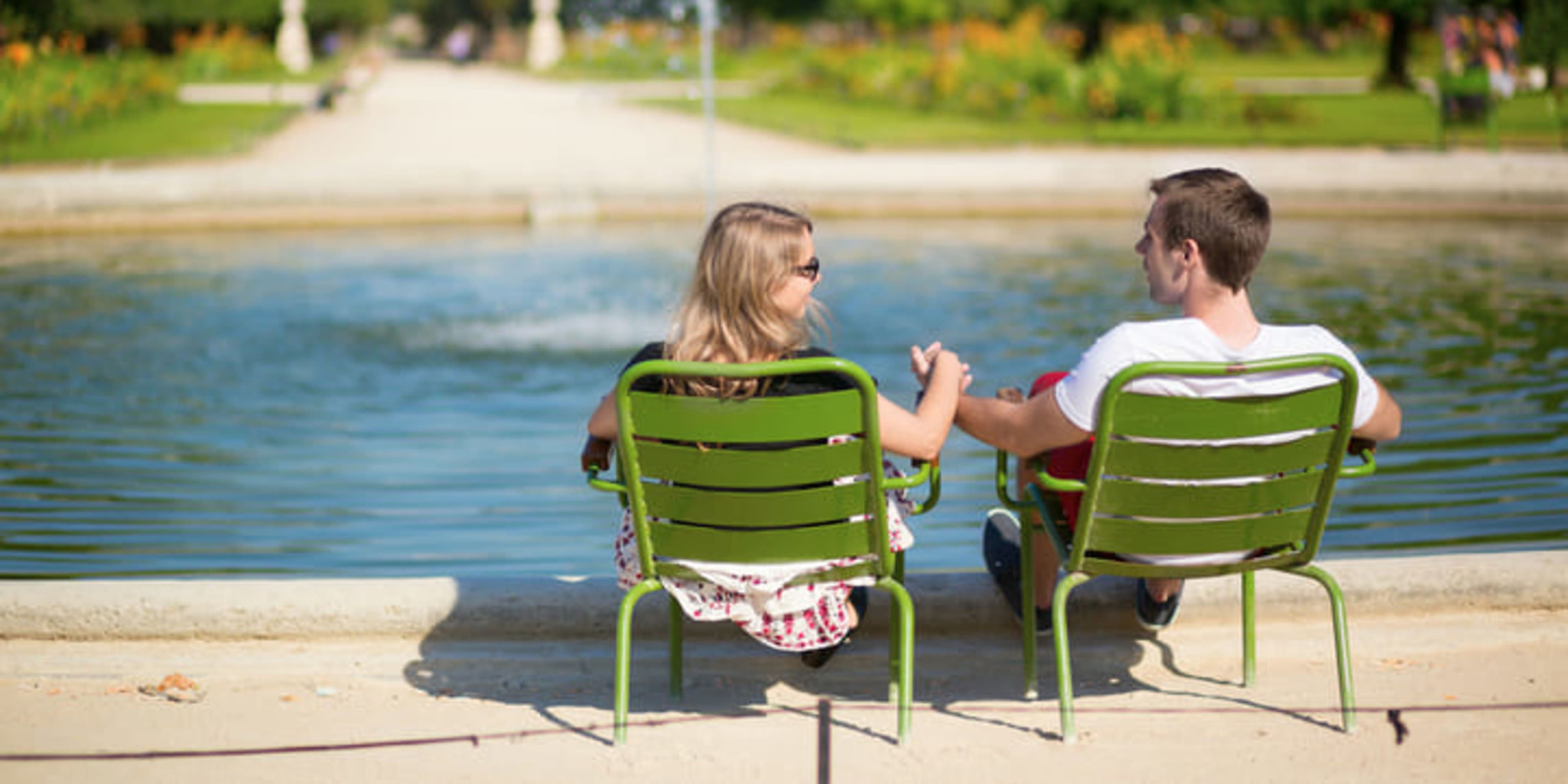 A couple relaxing in the Jardin des Tuileries