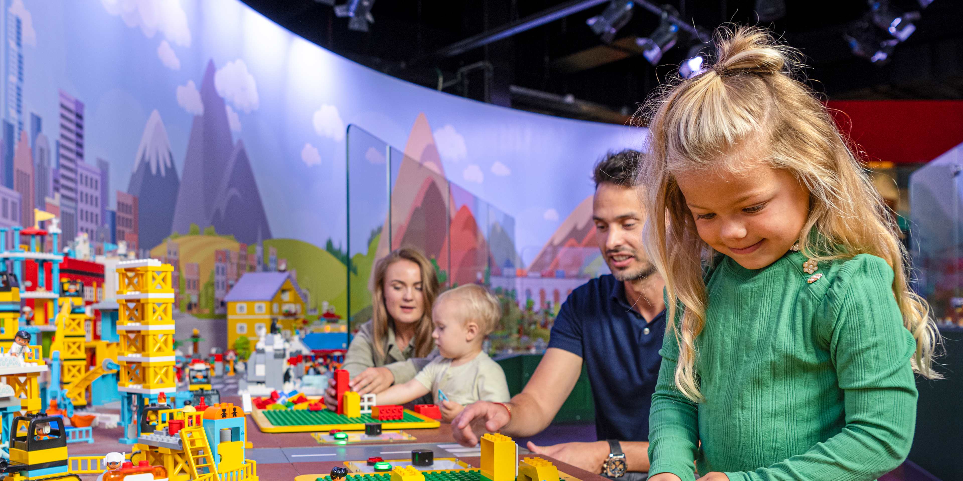 Children at LEGO Discovery Center