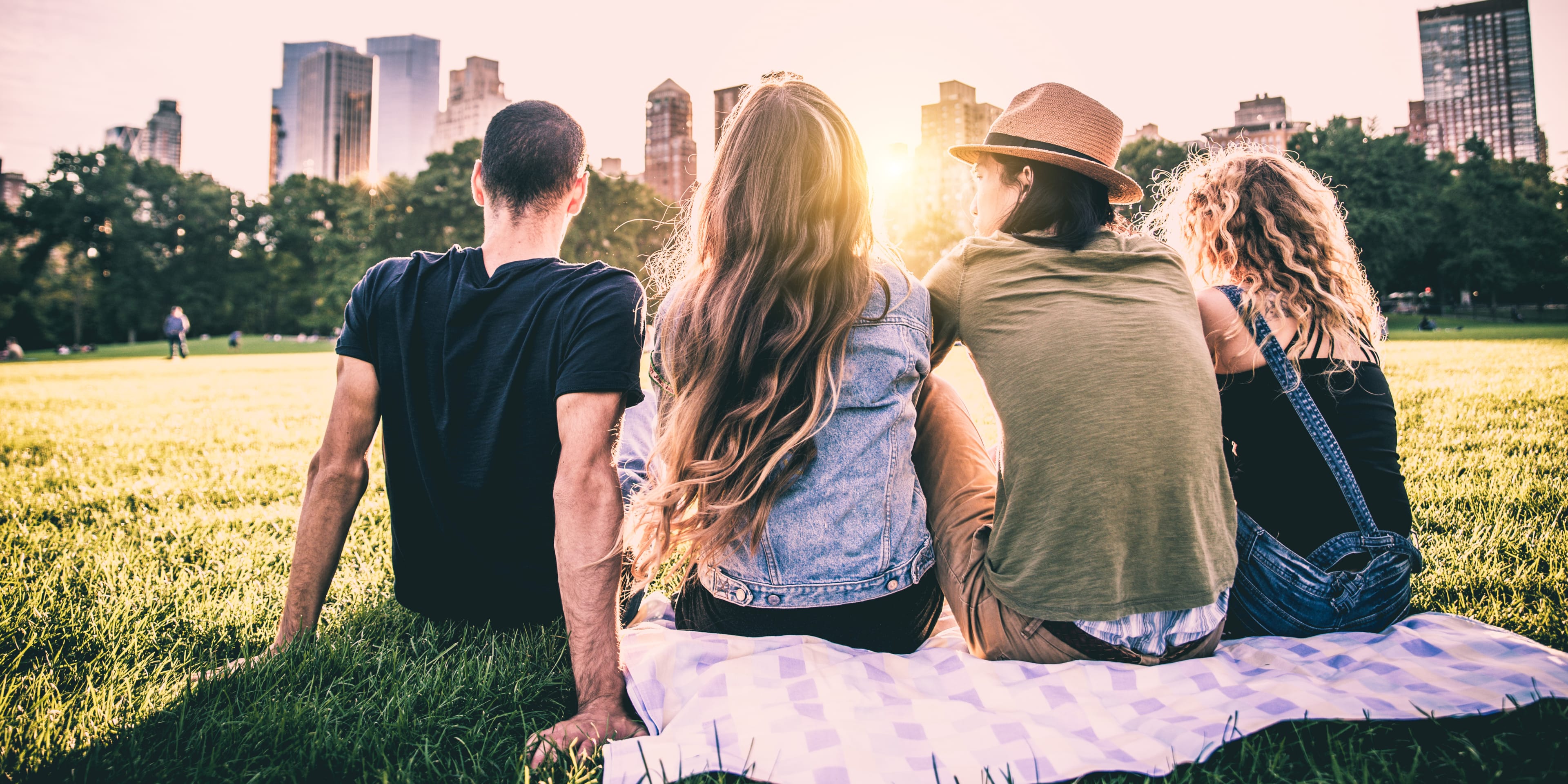friends having a picnic in nyc