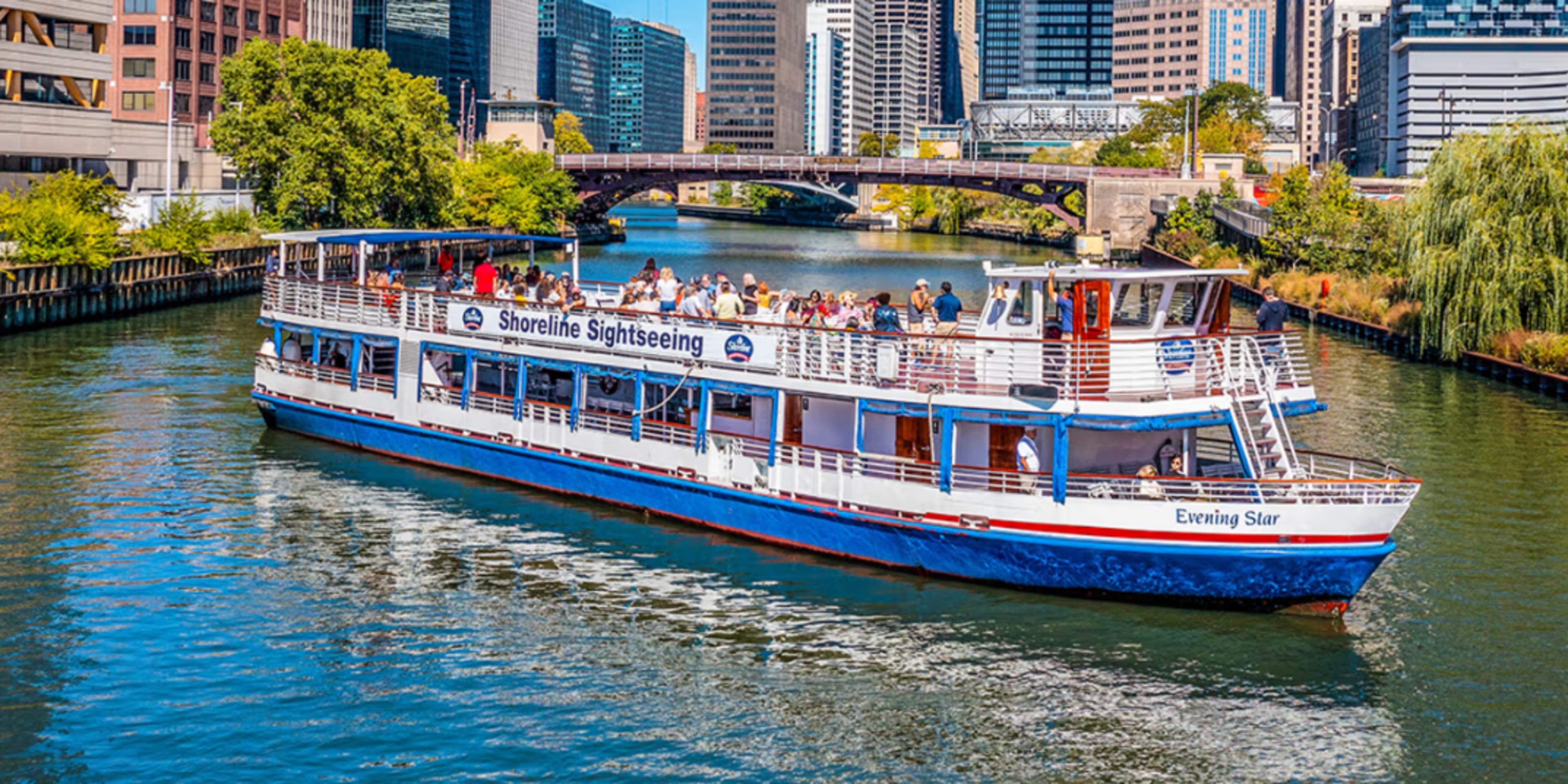 Explore Free Spots Near Shoreline Architecture Cruise 