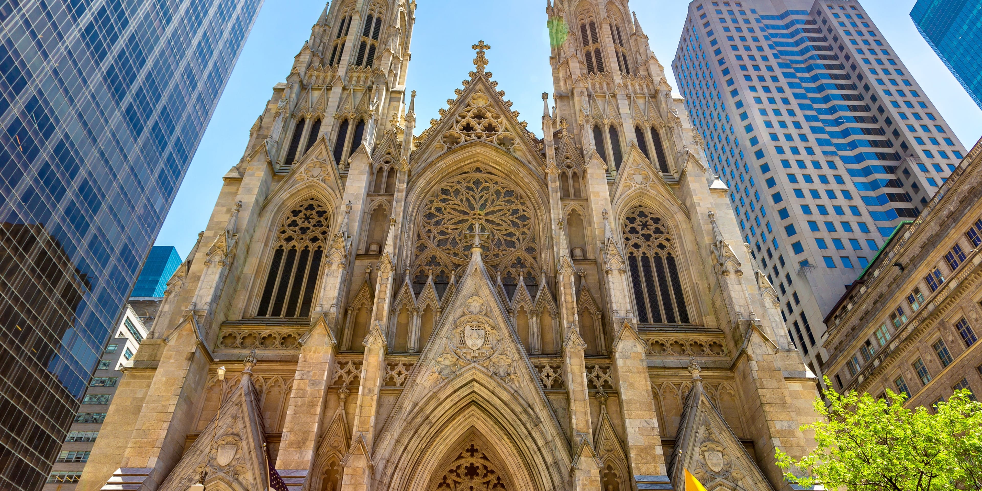  St. Patrick’s Vs St. John The Divine: NYC Tours