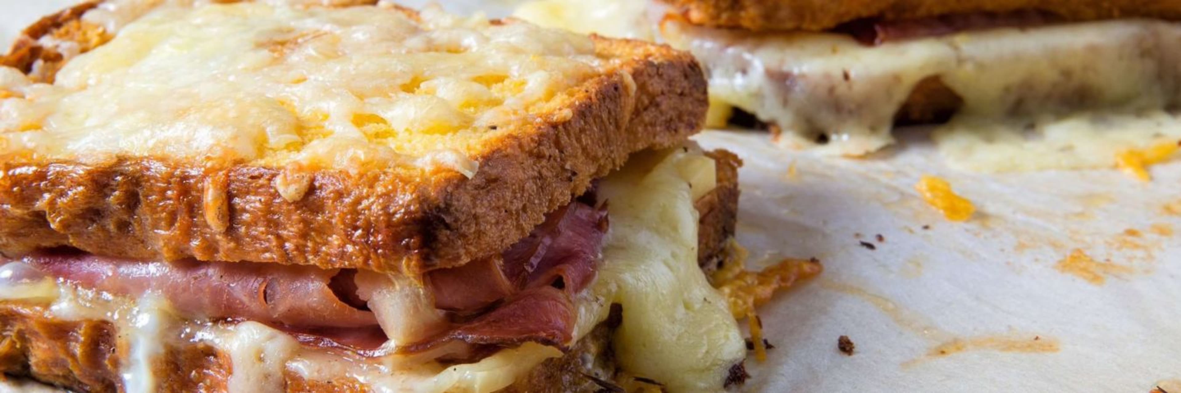 Croque Monsieur & Champagne Cocktail in Paris | Go City®