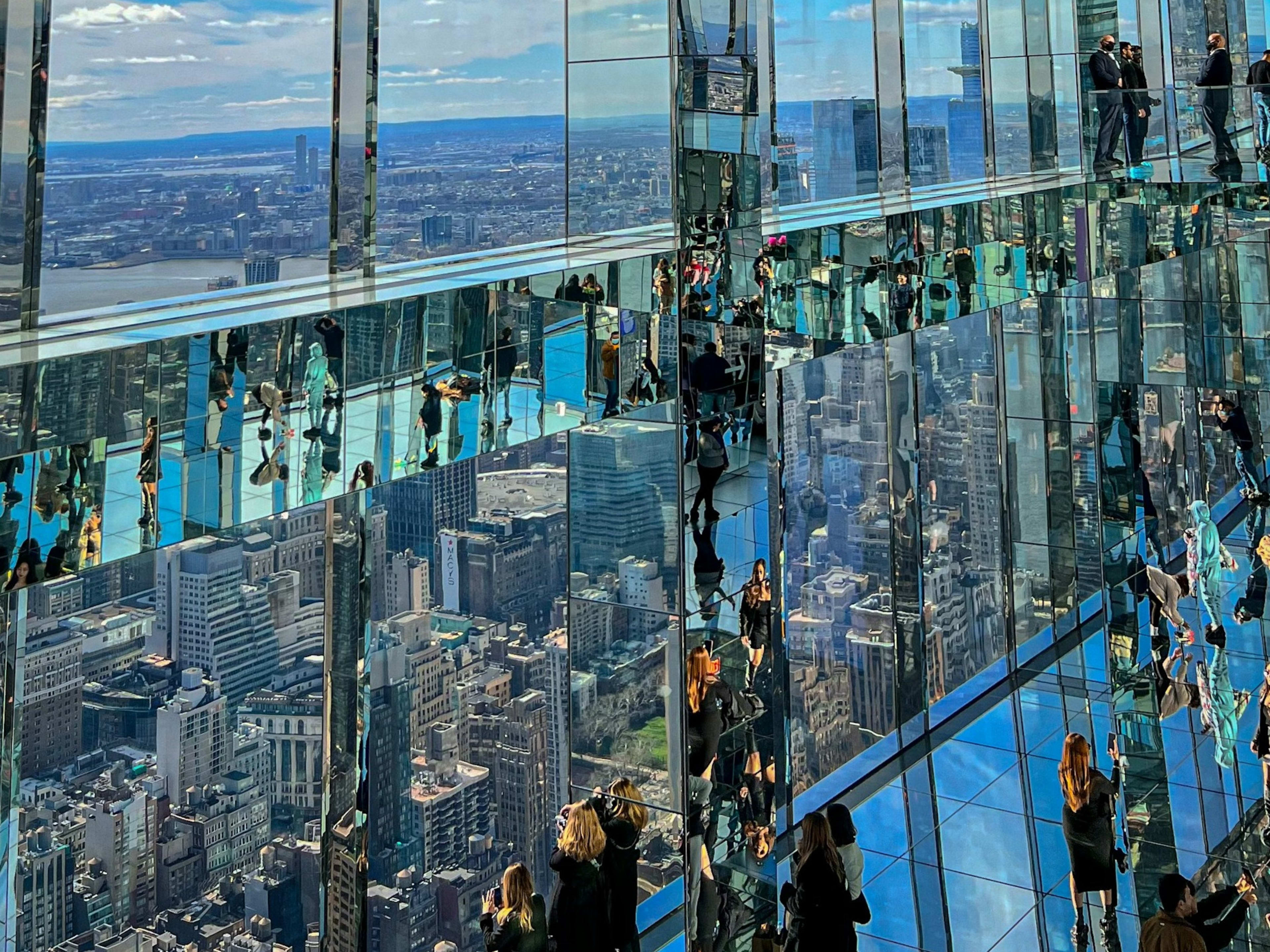 SUMMIT One Vanderbilt vs Empire State Building