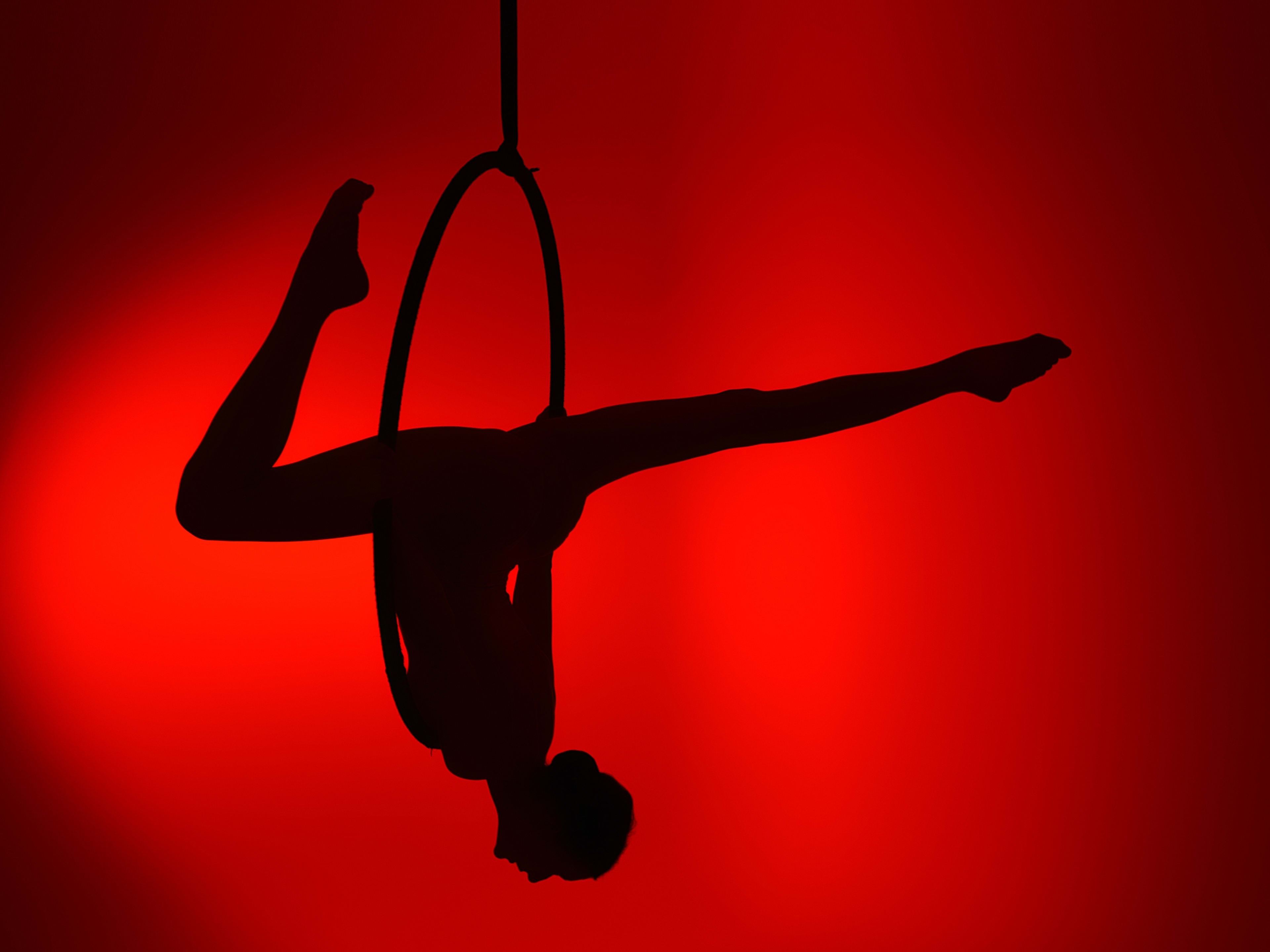 cirque du soleil performer