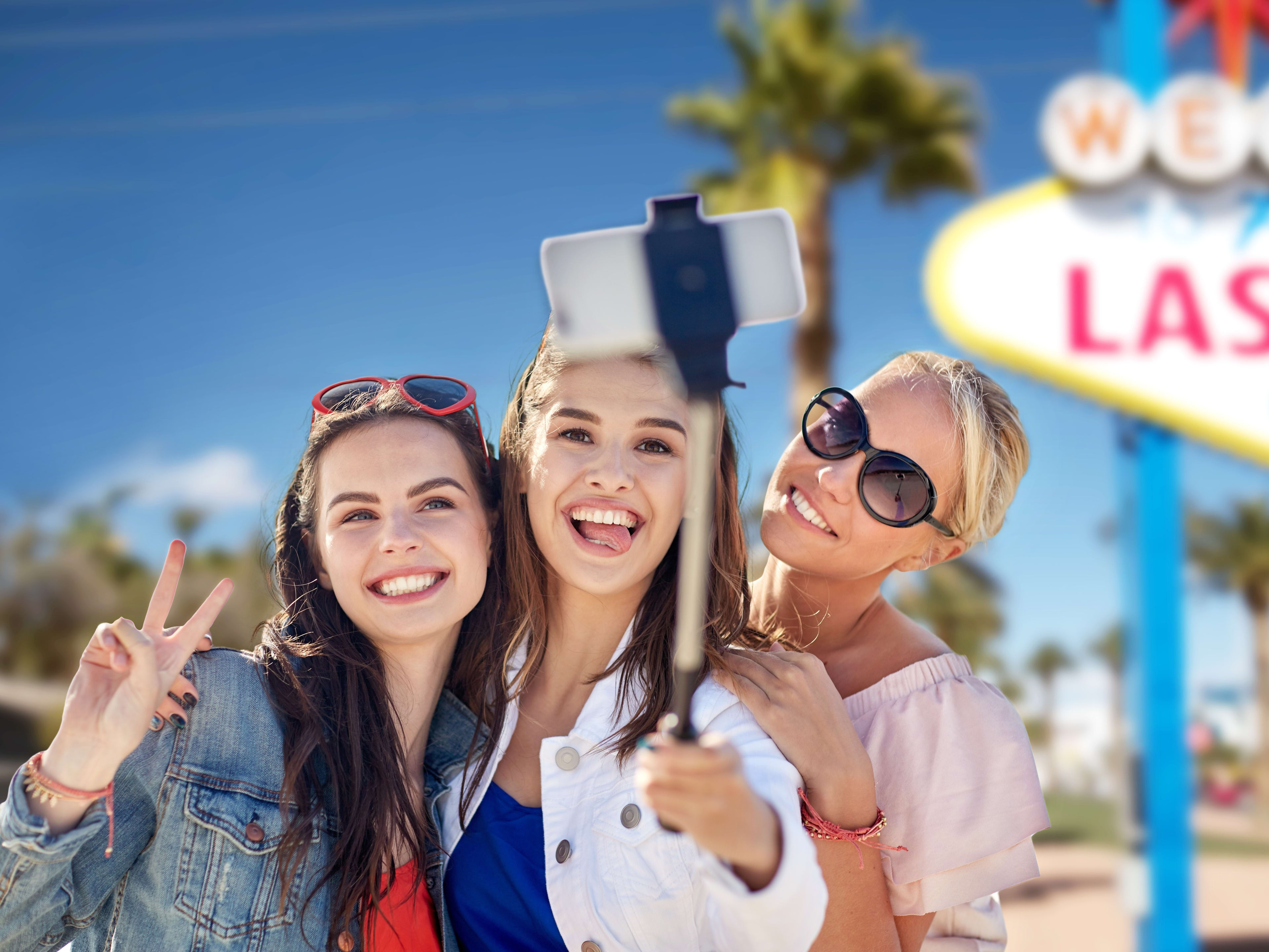 teenage girls taking a selfie in Las Vegas
