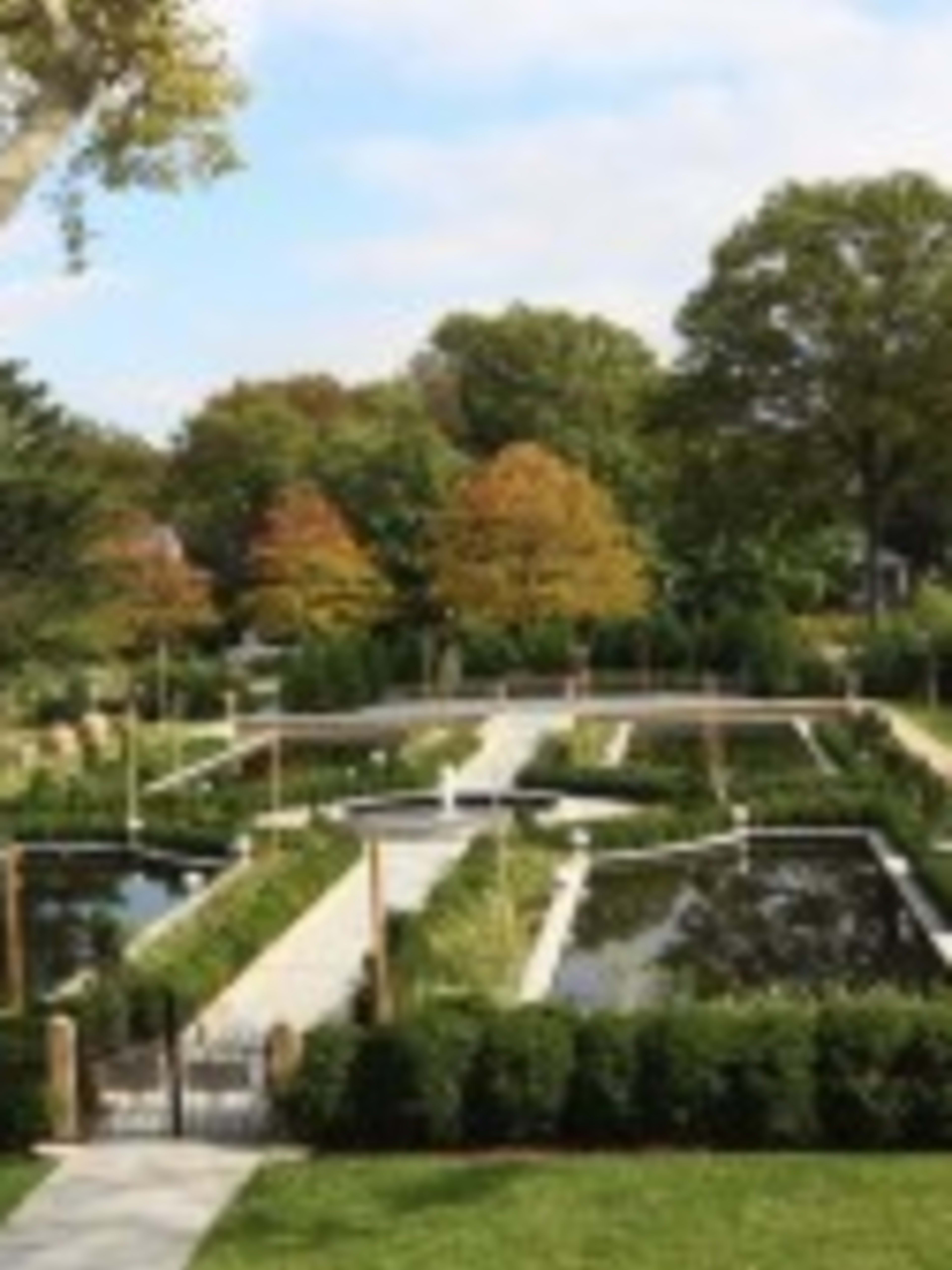 Snug Harbor Cultural Center & Botanical Garden
