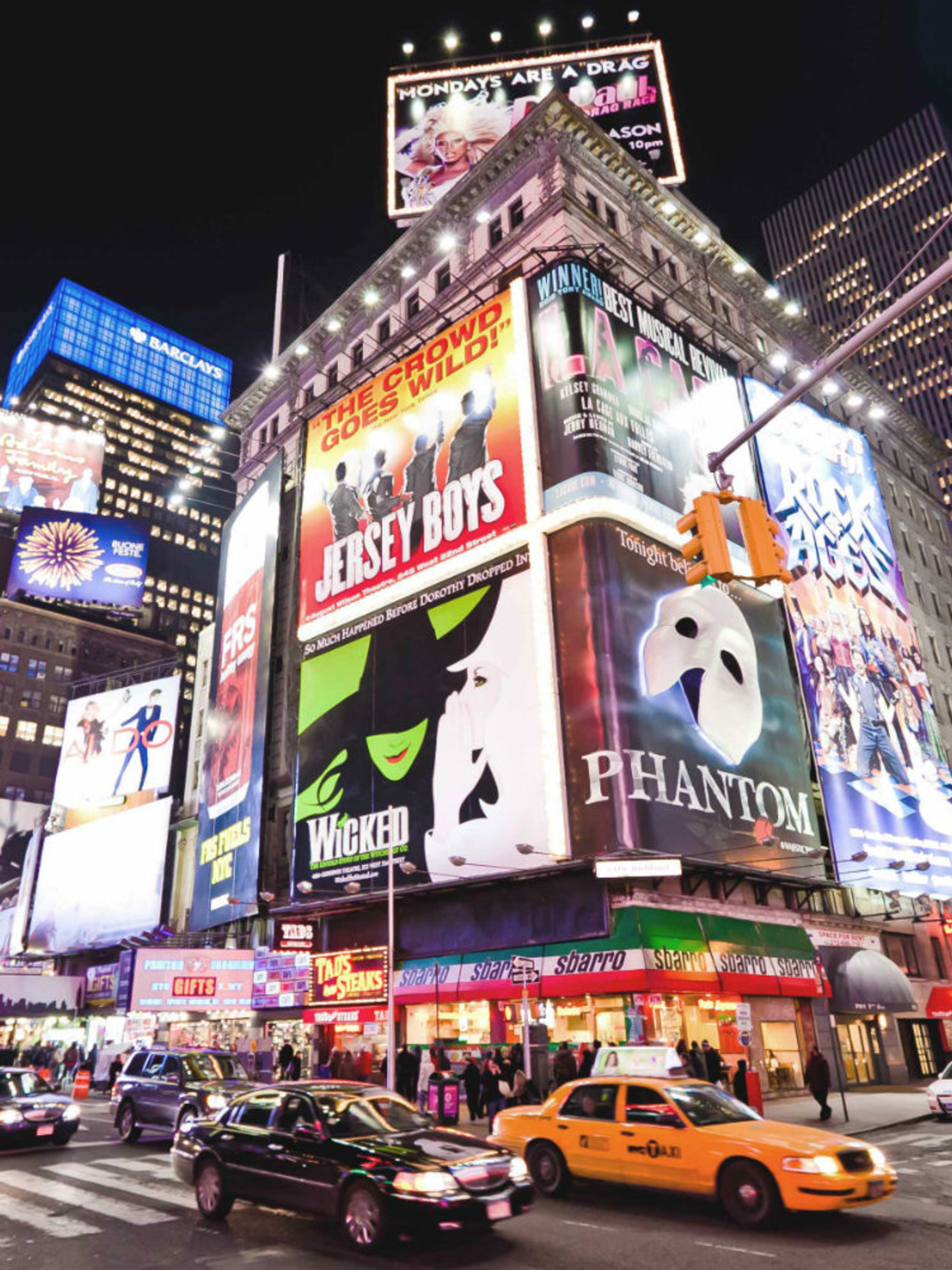 The Broadway Walking Tour Tickets | New York Explorer Pass