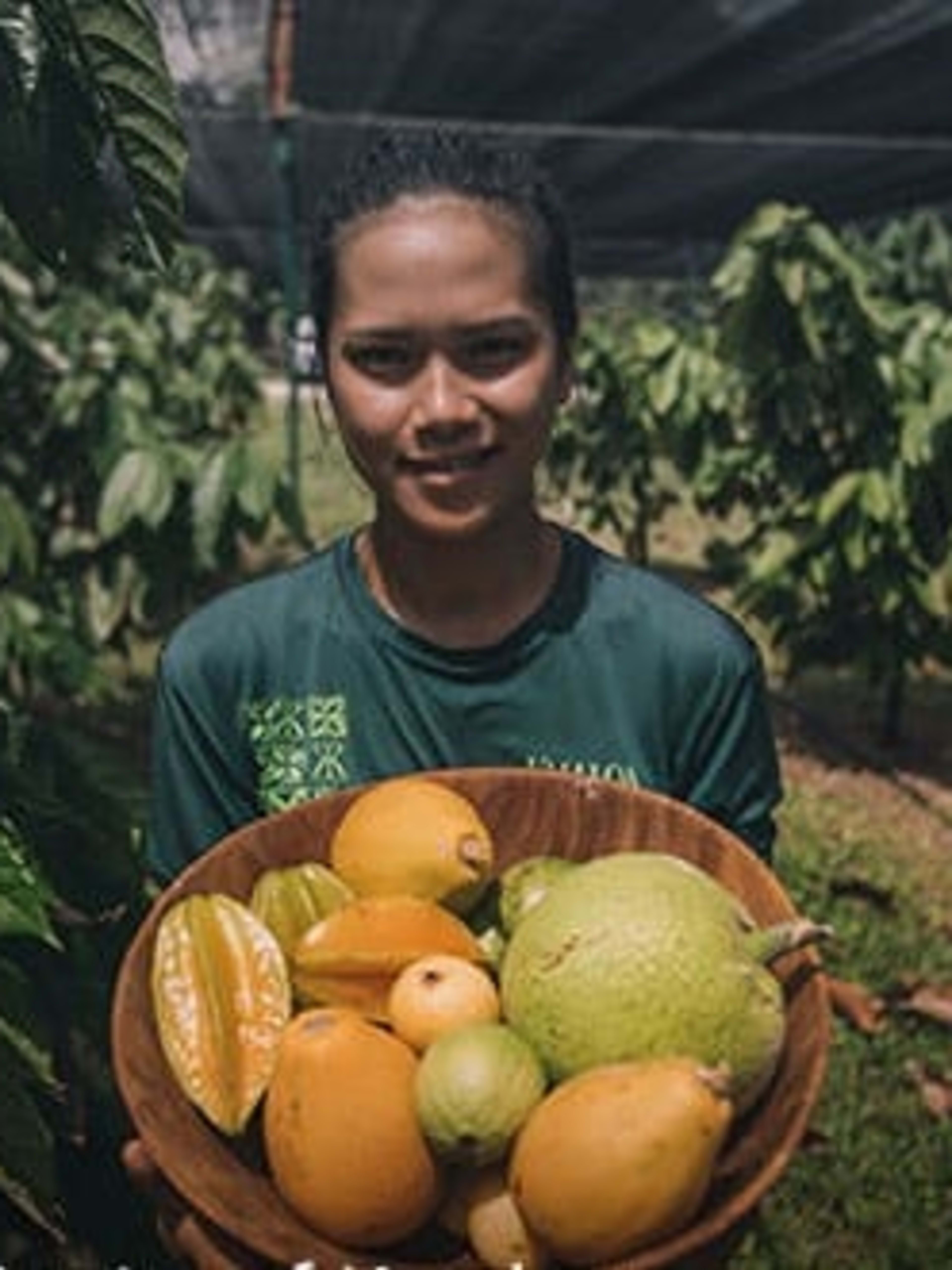 Kualoa Grown: Fruit & Farm Tour