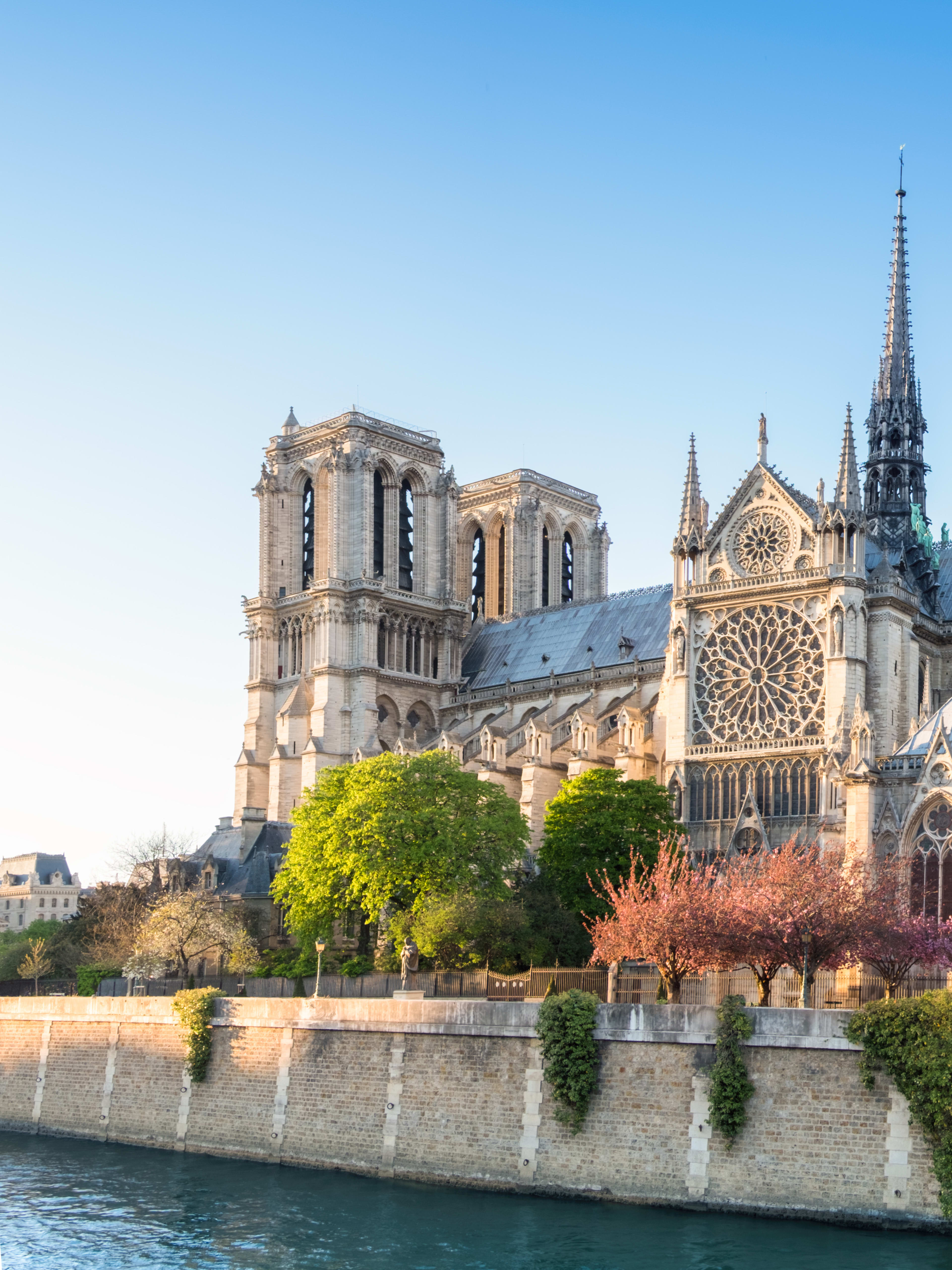 Notre Dame & Archeological Crypt Experience