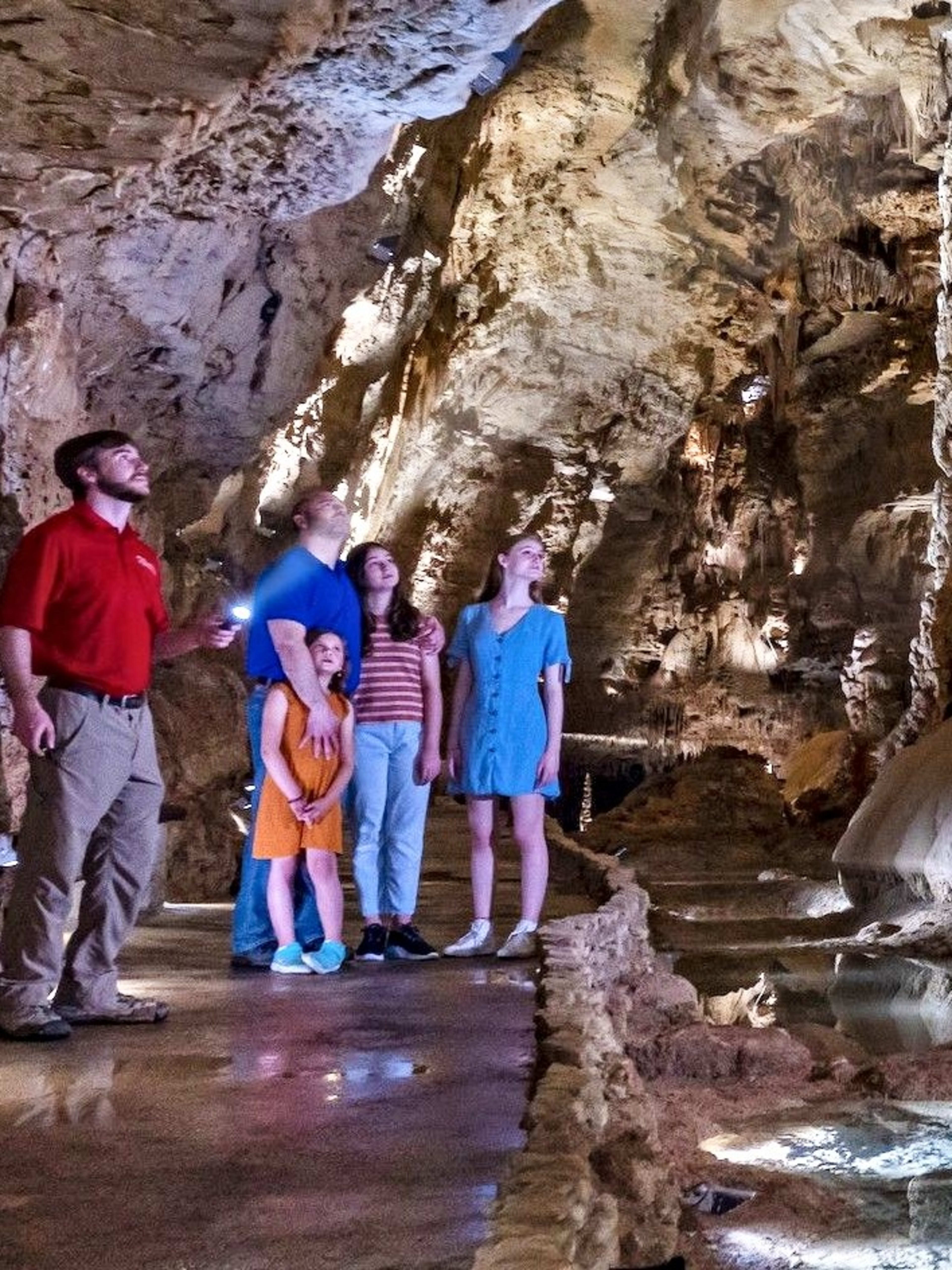 Natural Bridge Caverns teaser