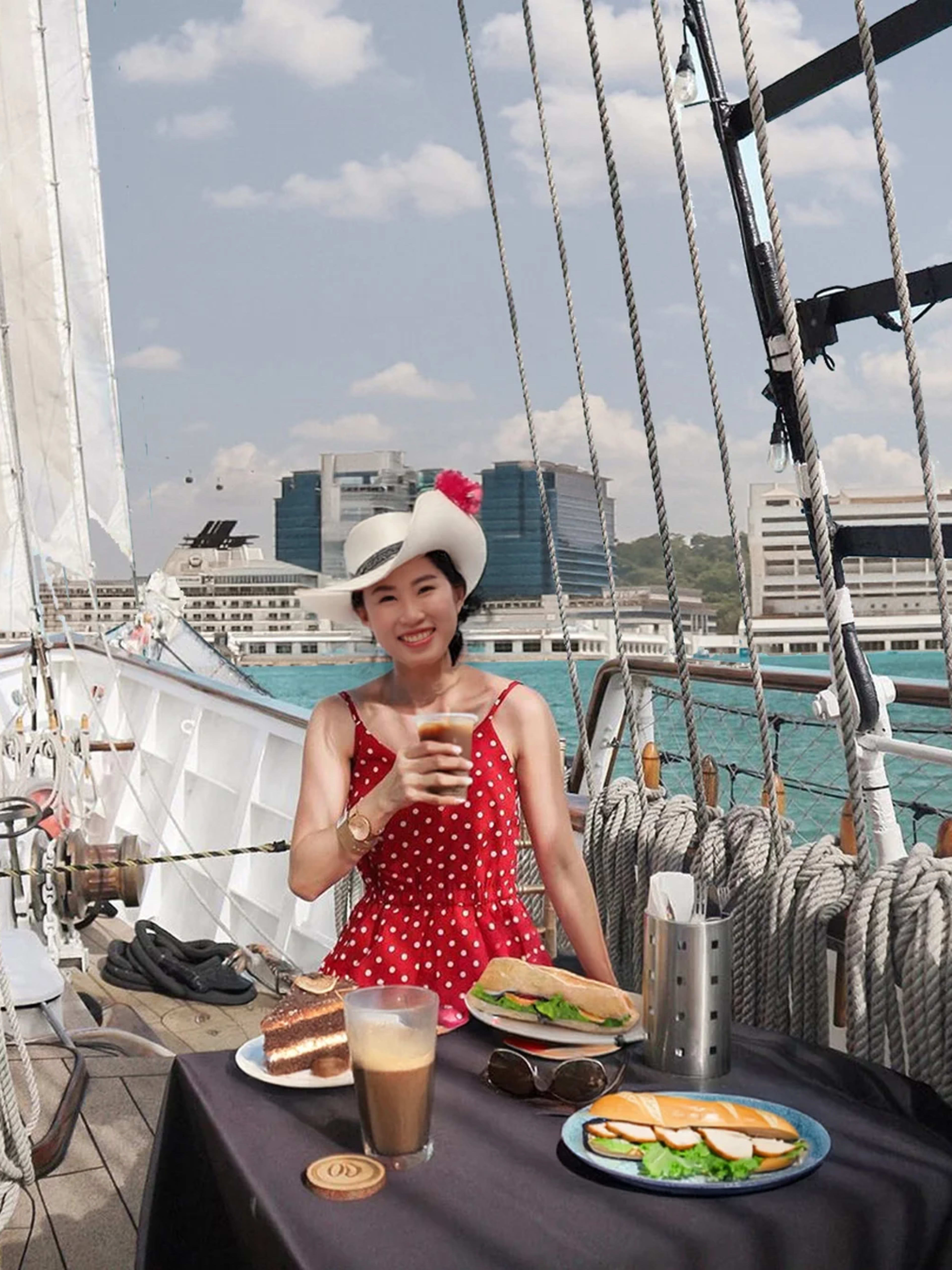 Lunch at Dockside Restaurant @ Royal Albatross