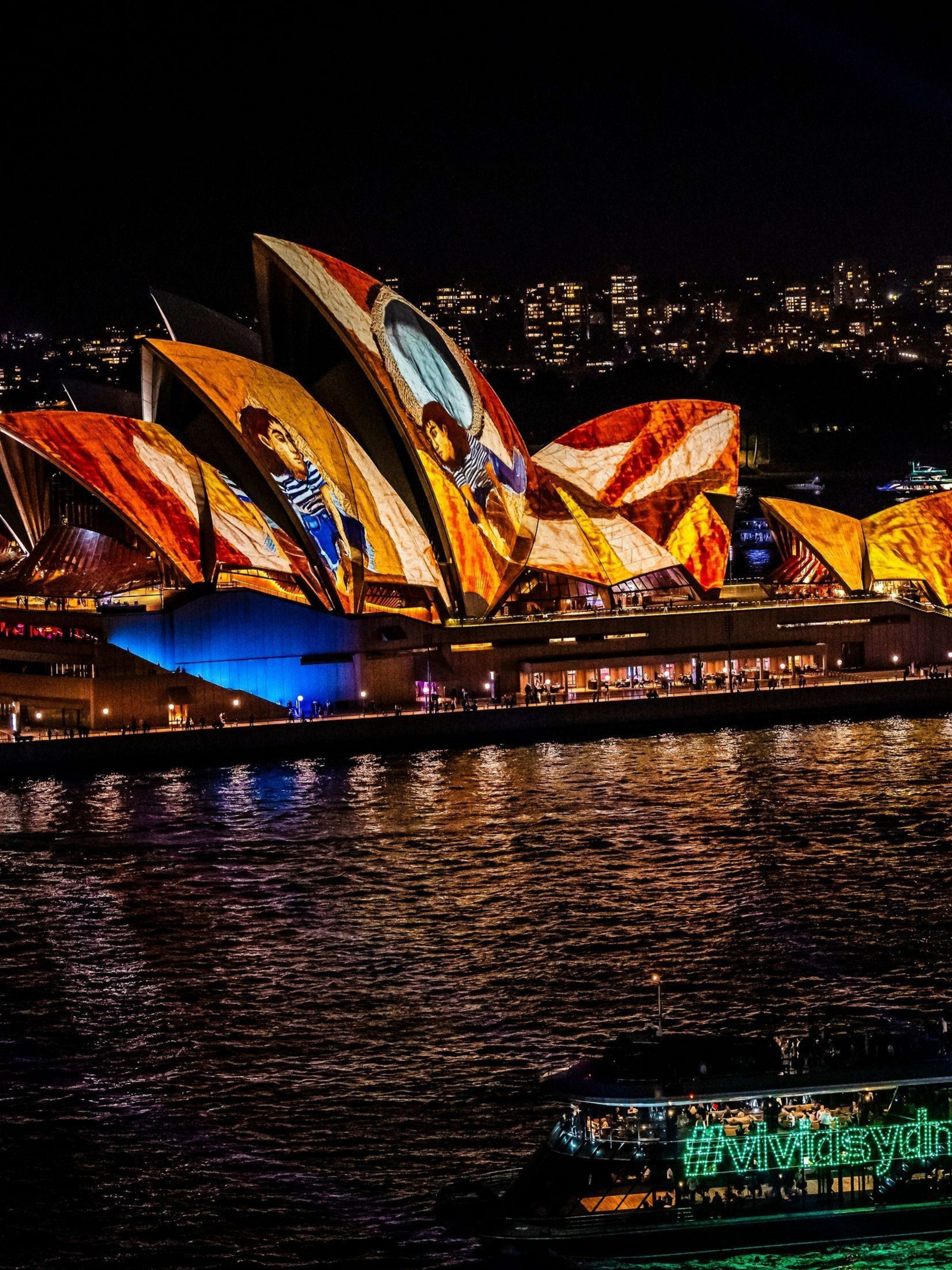 1-Hour Vivid Sydney Harbour Cruise