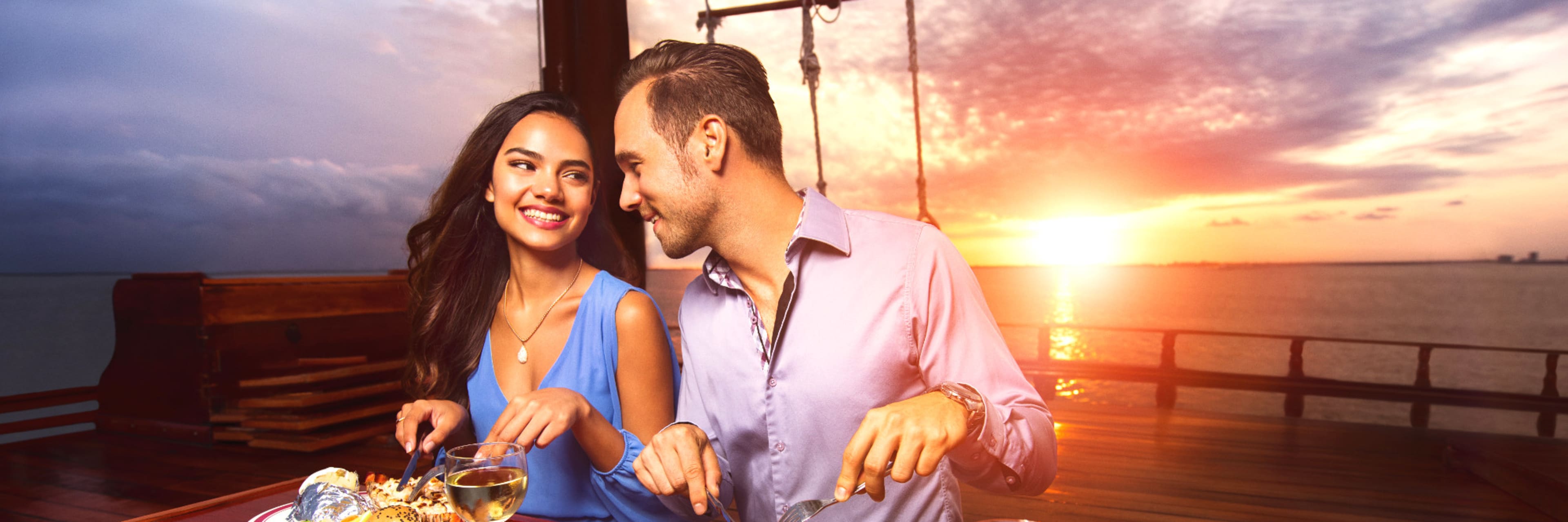 crucero con cena romántica Columbus en Cancún