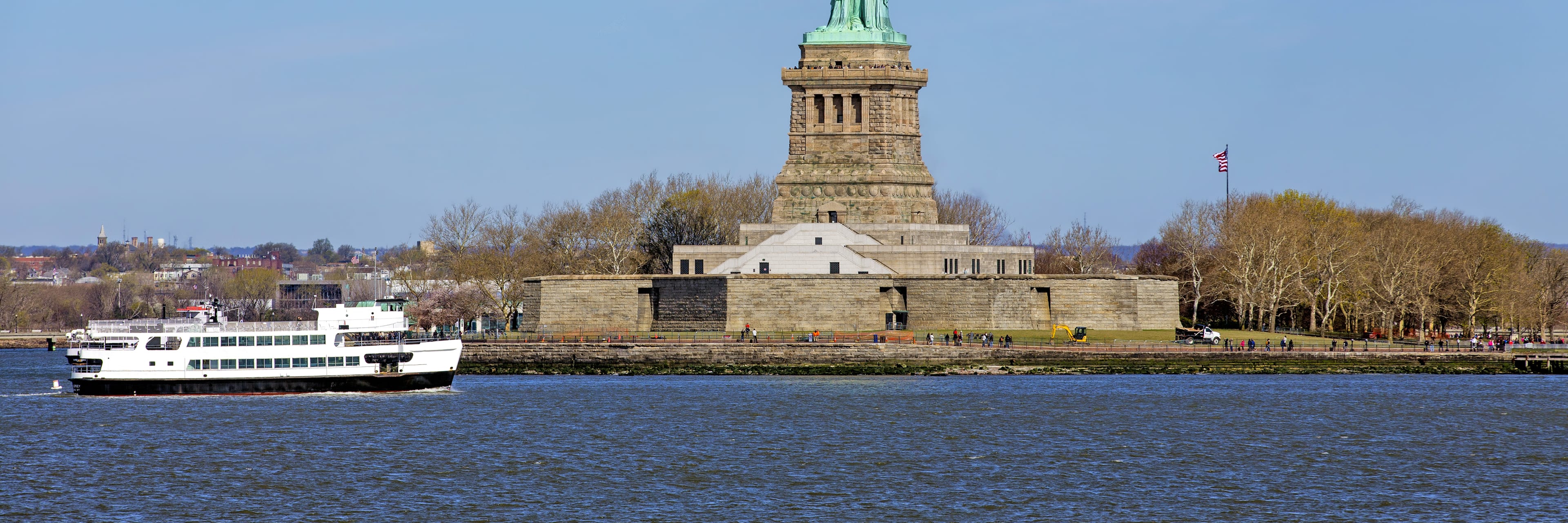 Ellis island ferry 