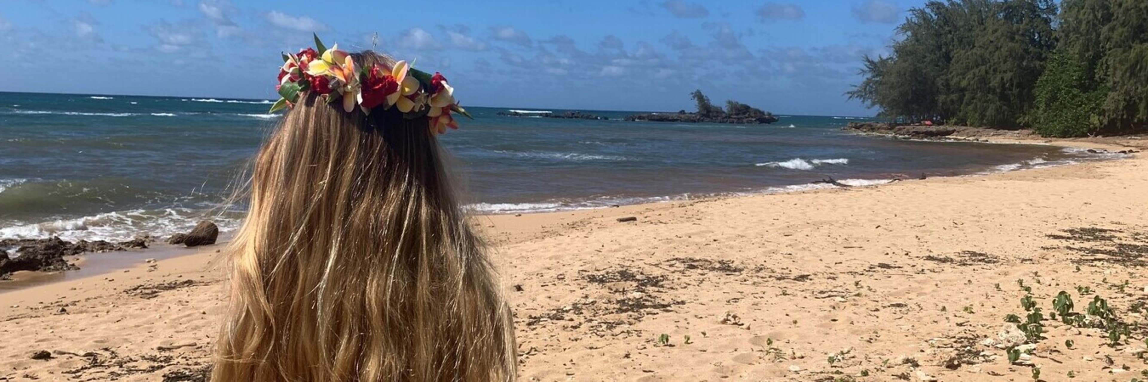 Hawaiian Lei Making on Sunset Beach