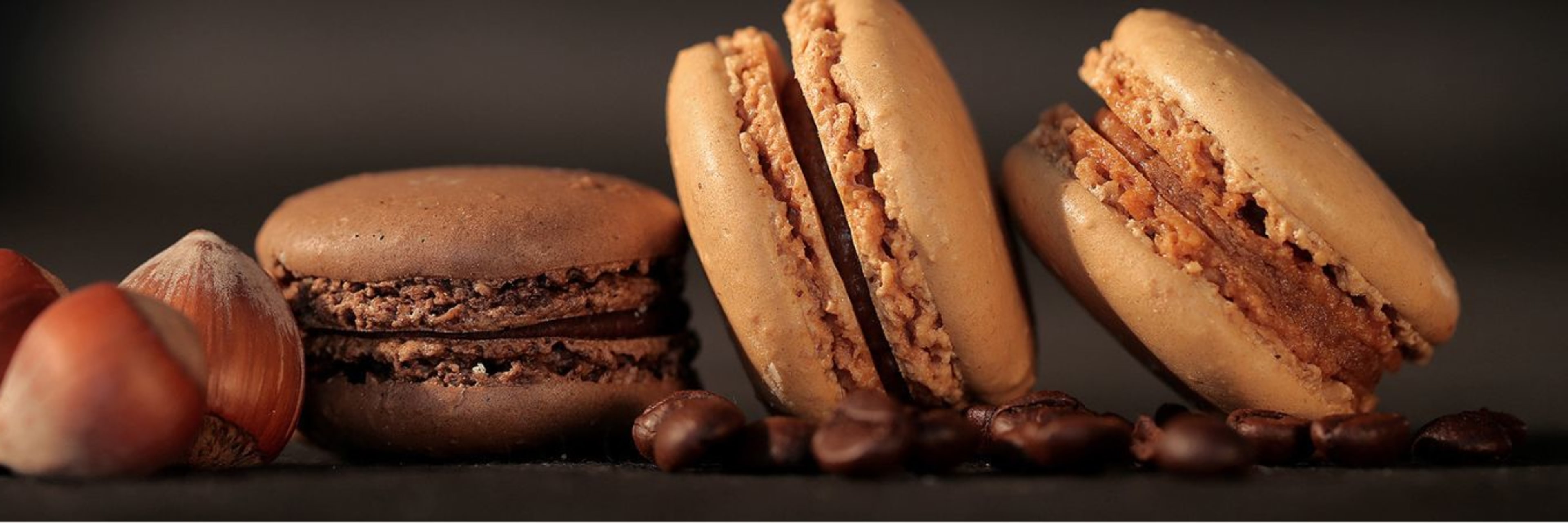 macarons in montmartre